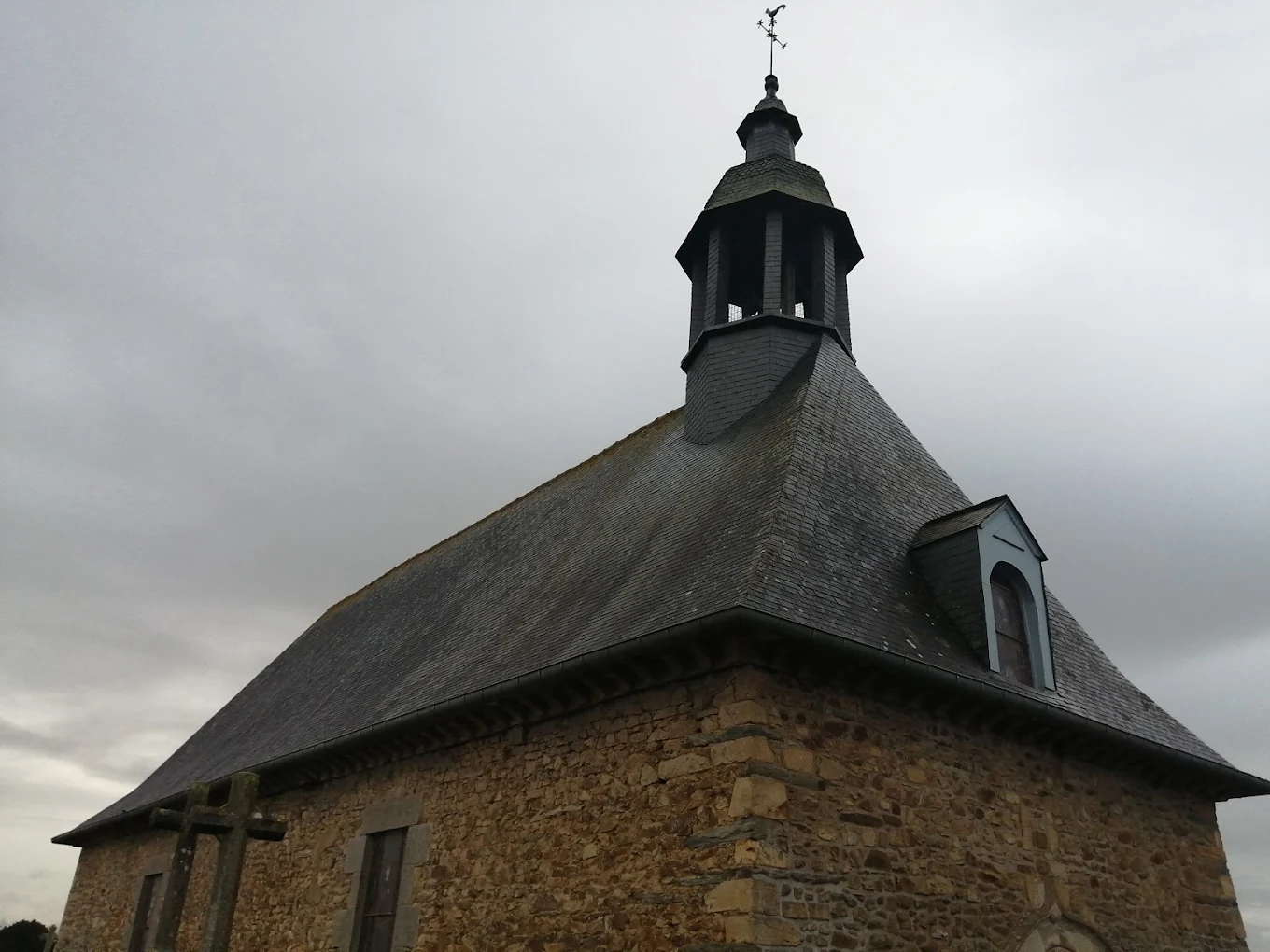 demoussage toiture chateaubourg